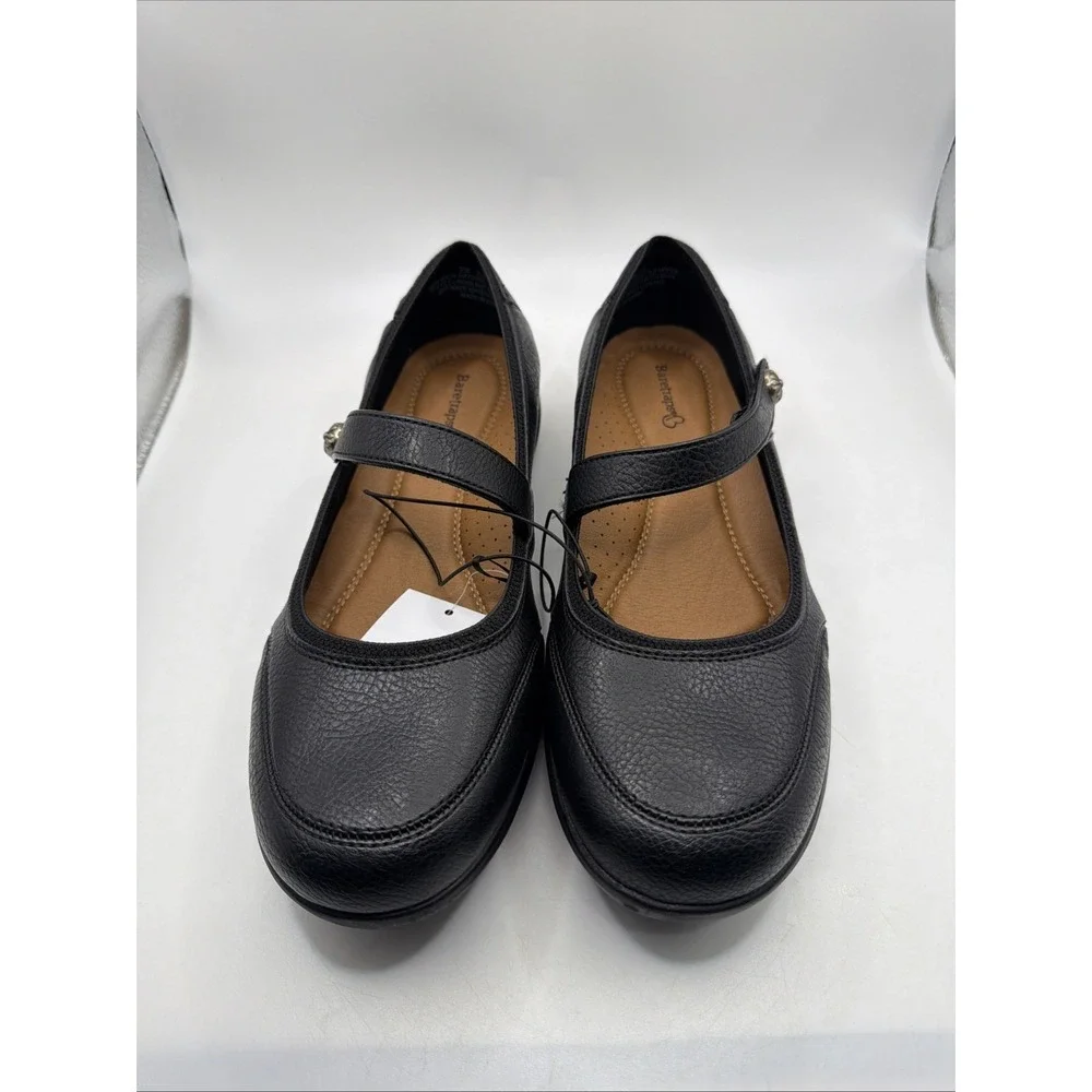 Baretraps Jurnee Flats Women's‎ Black Leather Comfort Hook & Loop. New. Size 9